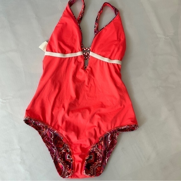 Becca Braided One Piece Swimsuit Exposed Back Multi Print Size S/P - Picture 11 of 13